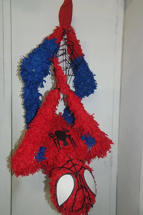 Pinata Spiderman Fabrication Artisanale 3 Pinata Spiderman Fabrication Artisanale